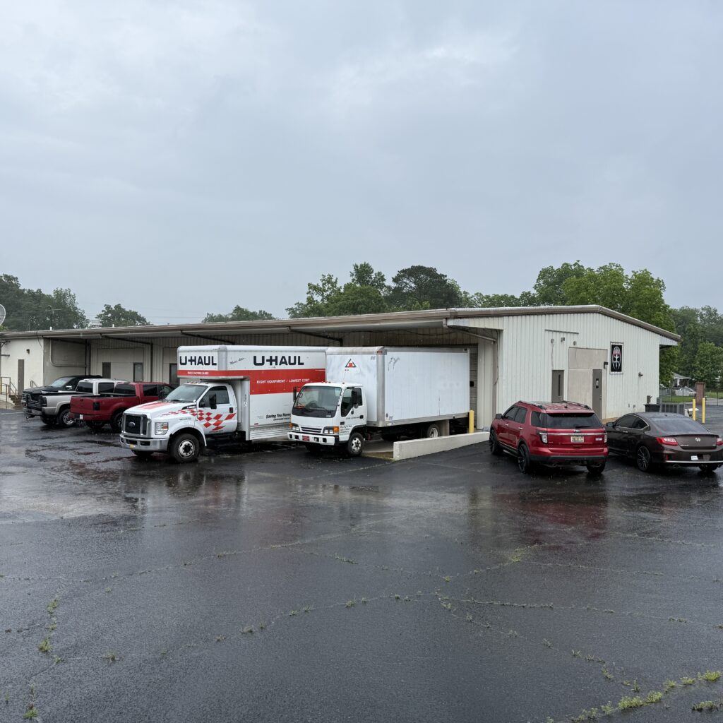 Stash & Go Warehouse Exterior